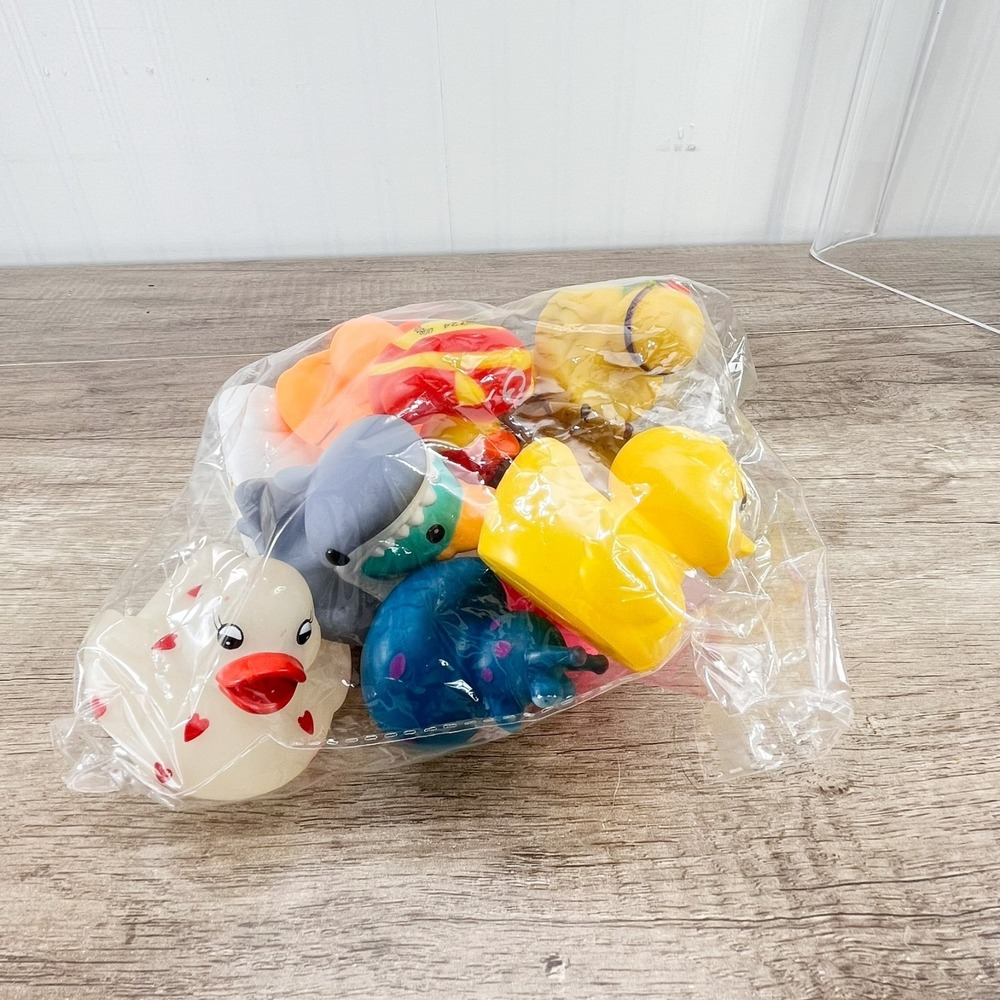 Lot of Rubber Duckies Baby Ducks Various Styles and Colors lot - Picture 7 of 11